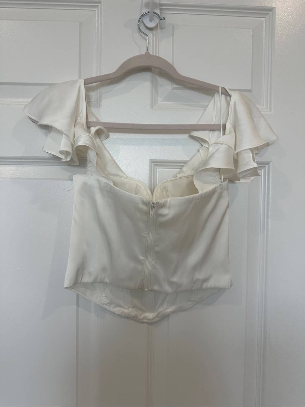 ASTR The Label Corazon Top in White - Picture 5 of 6
